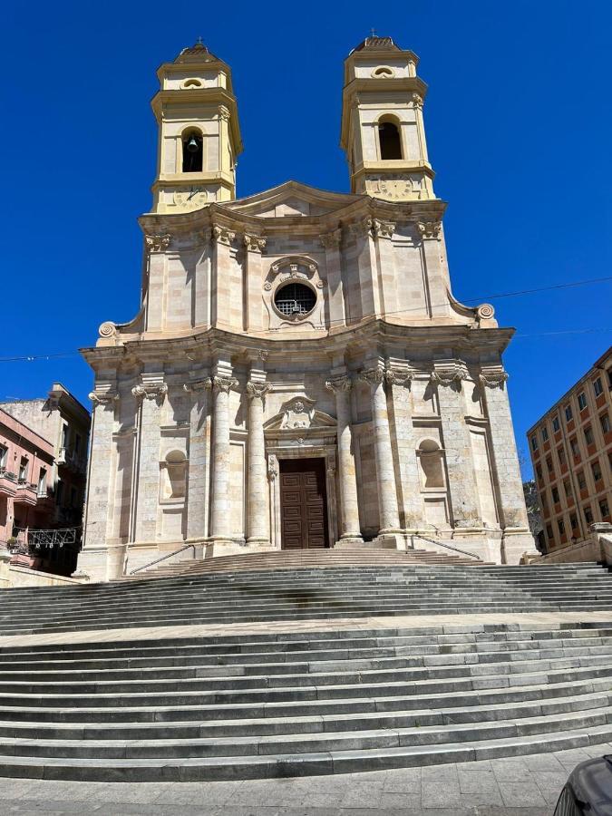 דירות Sky Moon Cagliari Centro Vista Mare מראה חיצוני תמונה