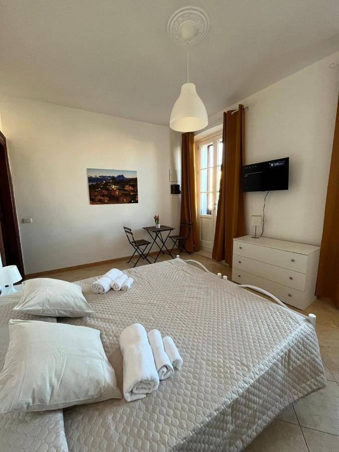 דירות Sky Moon Cagliari Centro Vista Mare מראה חיצוני תמונה