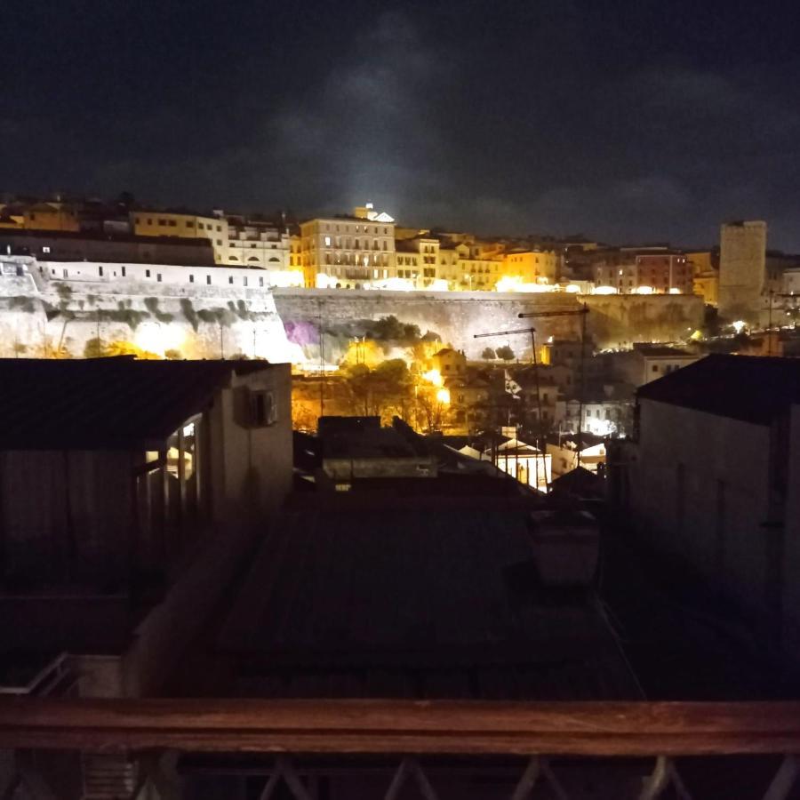 דירות Sky Moon Cagliari Centro Vista Mare מראה חיצוני תמונה
